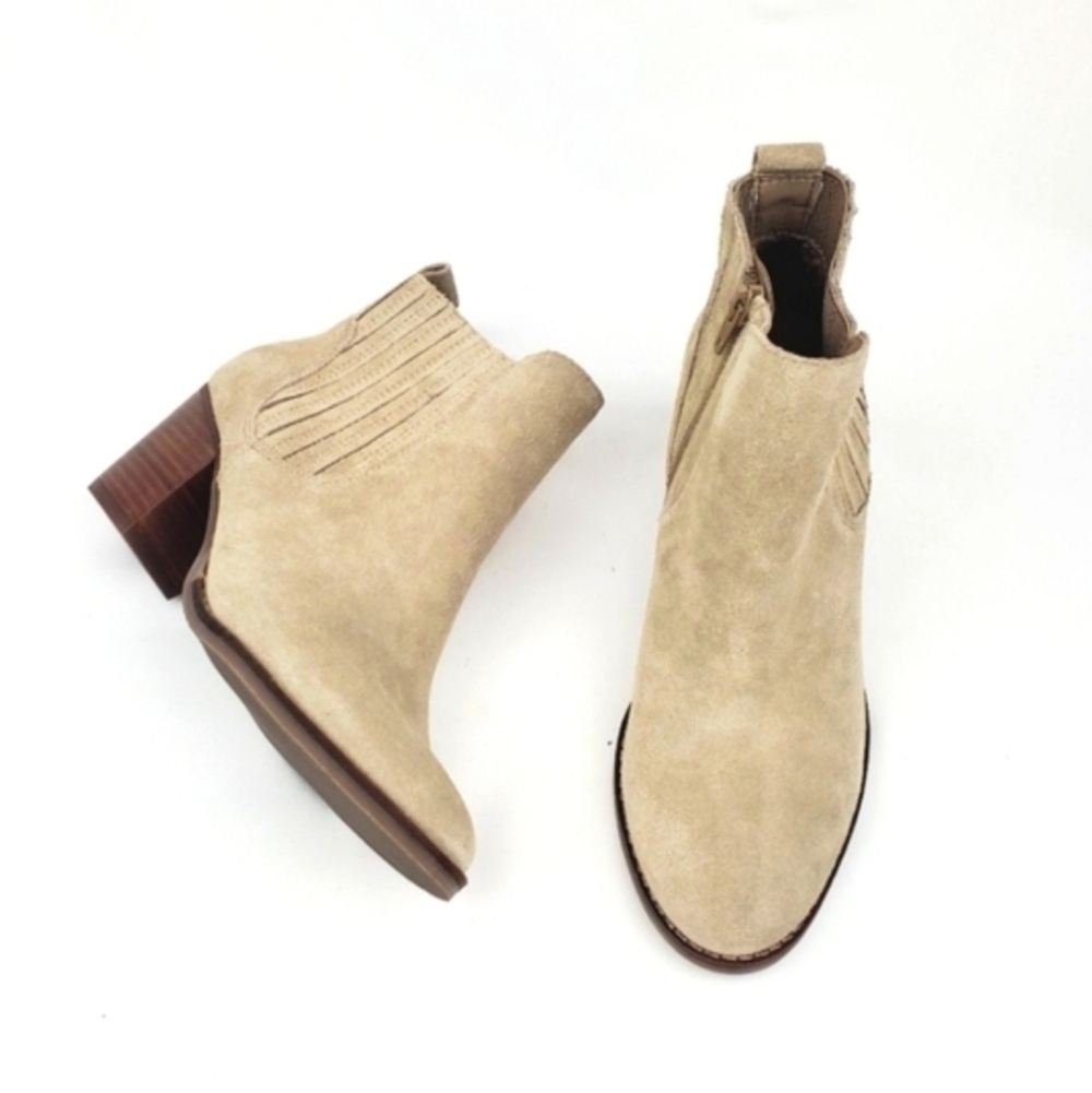 Crown Vintage Cindy taupe grey suede leather chunky heel bootie size 7M - Picture 2 of 9